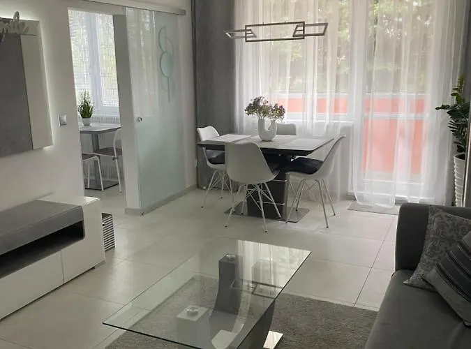 아파트 Apartman Nitra 니트라